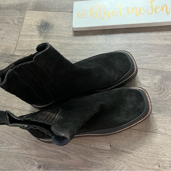 Caslon Betsy Lug Sole Square Toe Waterproof Booties NWOT - Picture 3 of 8